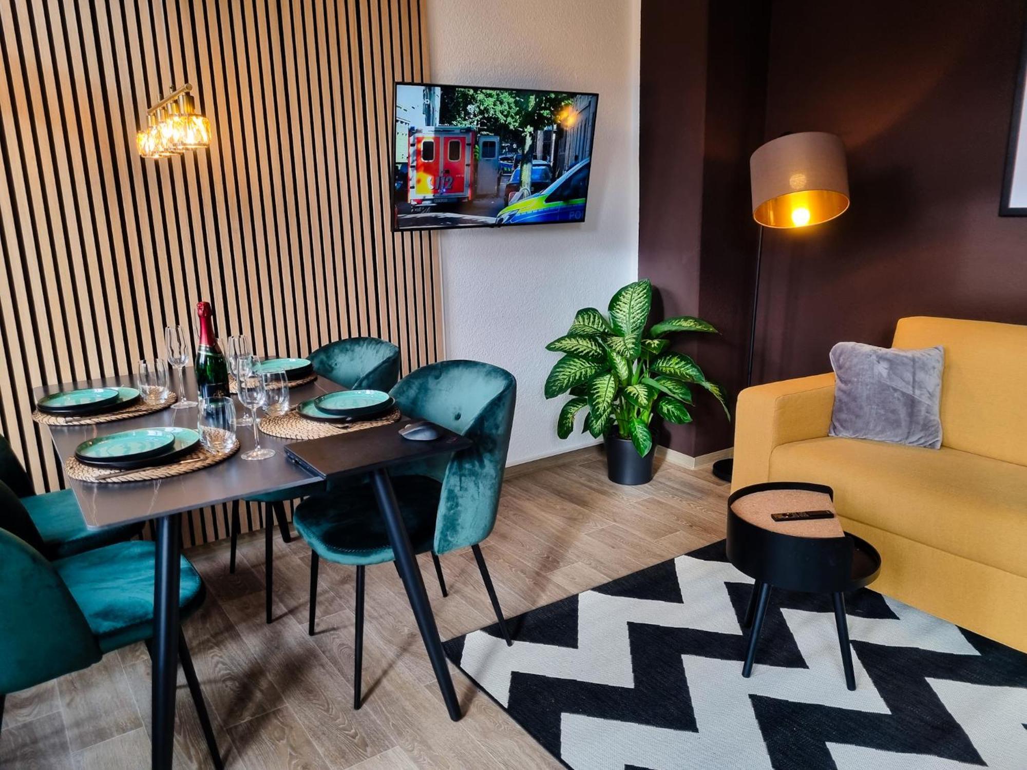 Maremar - Design Maisonette Altstadt - 4 Pers - 57Qm - Luxus Boxspringbett - Kueche - Arbeitsplatz - Privater Parkplatz Greiz Exterior foto